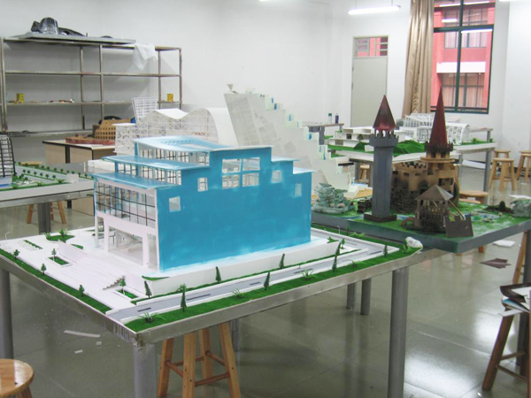 ����ģ�͹�˾������ģ������